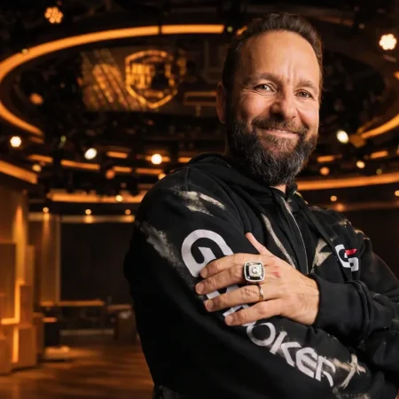 How To Play Poker Like Daniel Negreanu