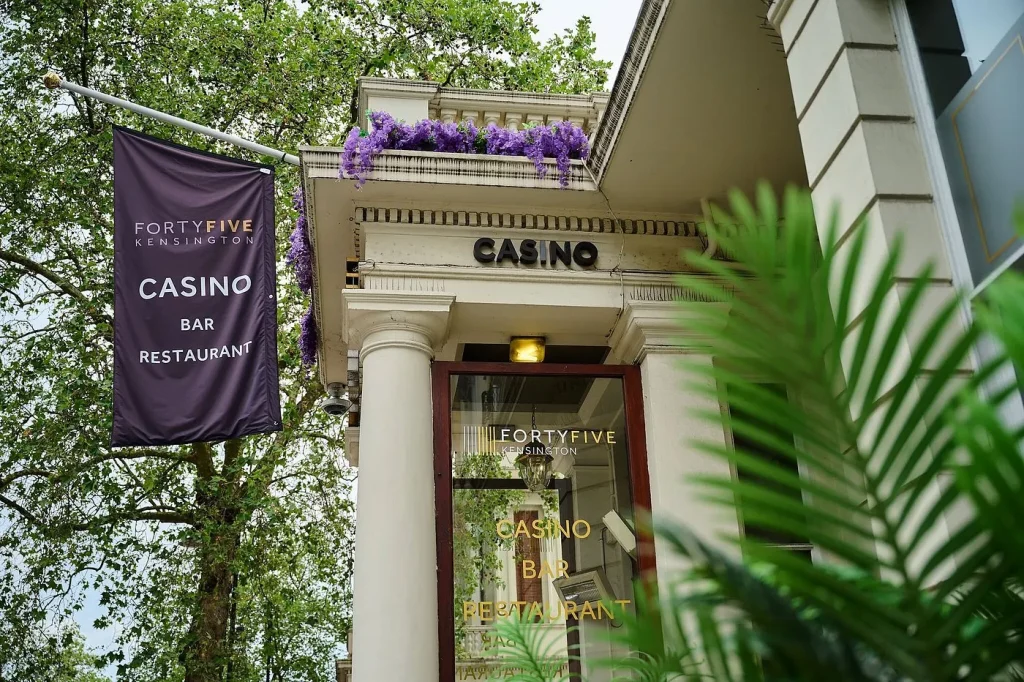 47 cromwell road casino