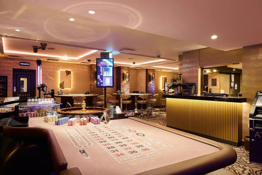 47 cromwell road casino